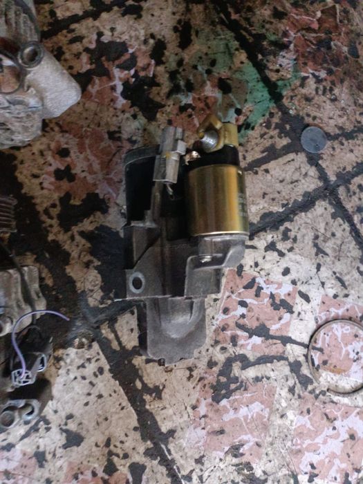 Продам запчасти мазда 5