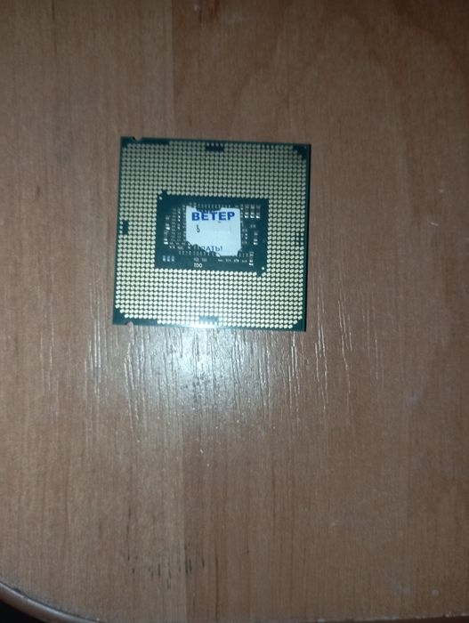 Продам процессор intel core i3 ⁸¹⁰⁰