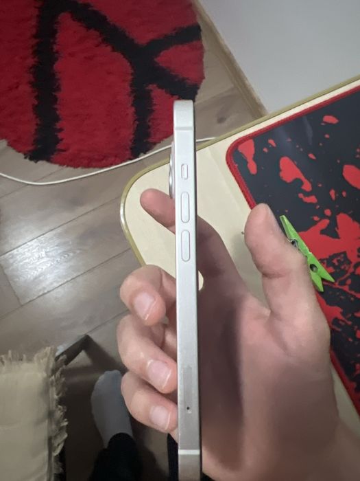 vand iphone 14 simplu 128 gb , 87% sanatate la baterie