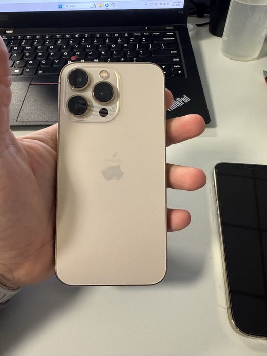 VAND(nu schimb)iphone 13pro 512 gb gold neverlock