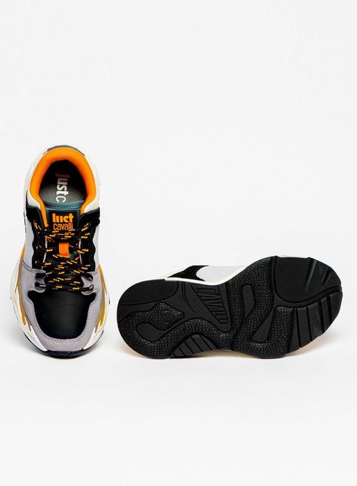 JUST CAVALLI
Спортни обувки от кожа и велур с масивен дизайн