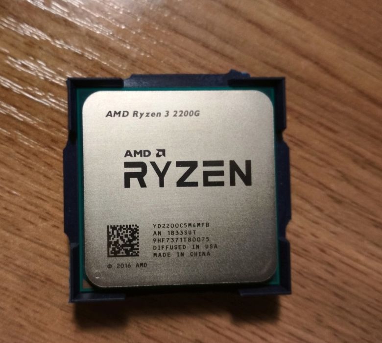 Ryzen 3 2200G процессор