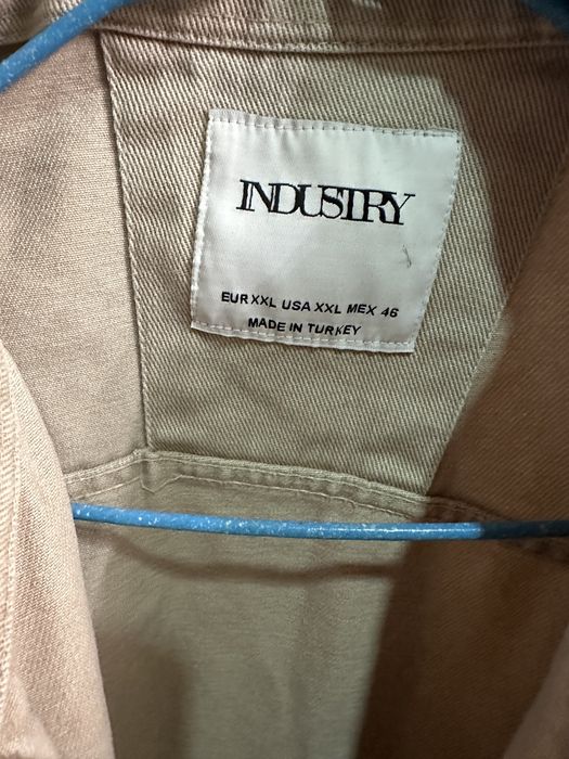 Продам мужские рубашки