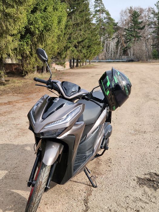 Продам скутер Sonlik t7