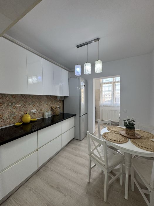 Apartament 2 camere bloc 819