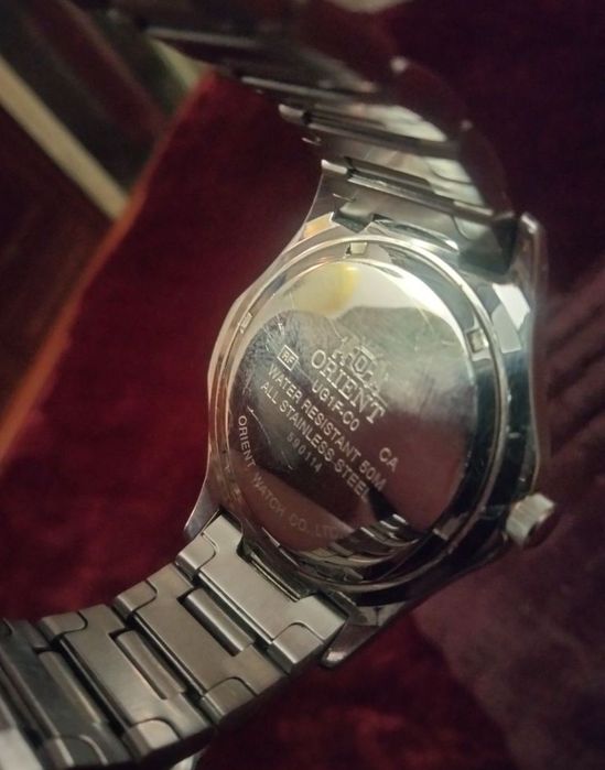 Часовник ORIENT quartz