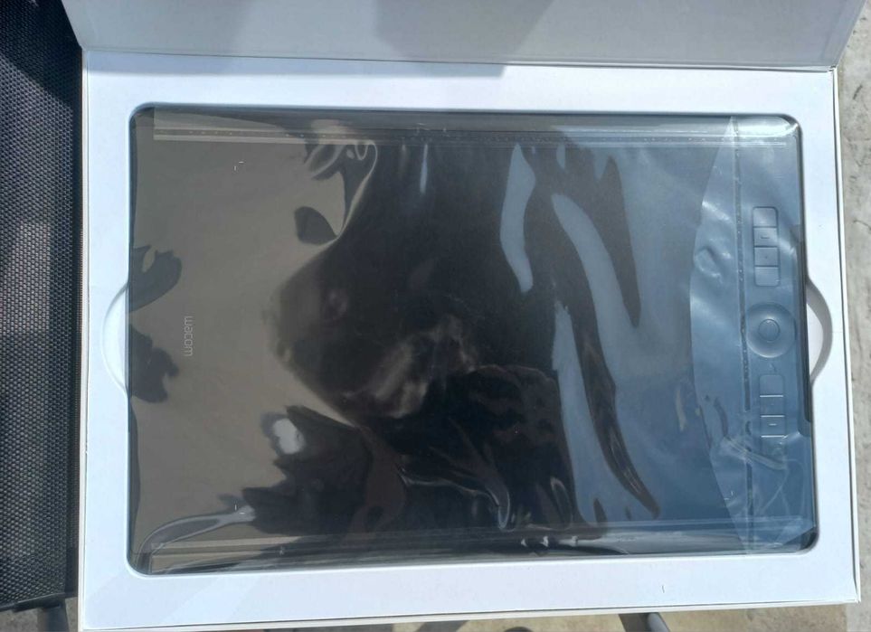 Tableta Grafica Wacom Intuos Pro L (PTH-860) – Impecabila