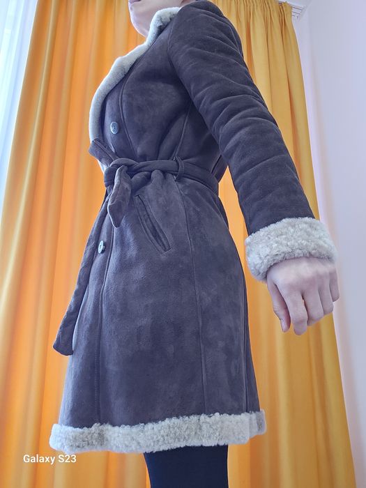 Palton(Cojoc) maro din blană naturală de miel