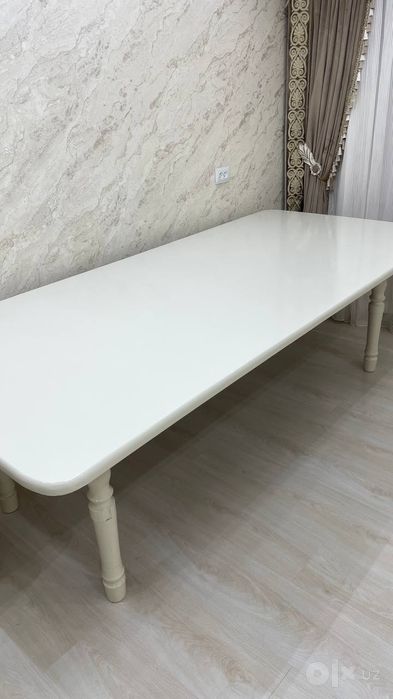 Продается Б/у стол и стулья