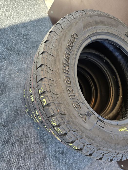 215 75 15 bridgestone m+s A/T