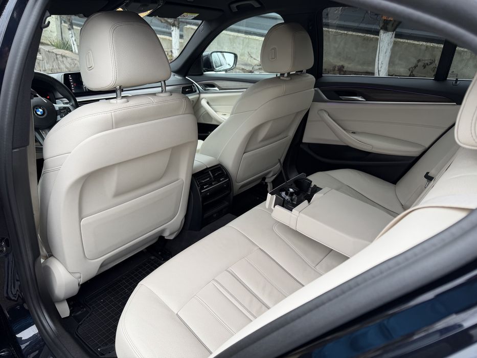 BMW Seria 5 520d xDrive | M Sport | Adaptive HUD | 2019 | 97.000 km