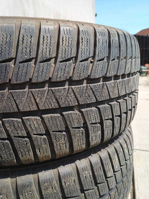 Vând anvelope iarnă 225/55/16