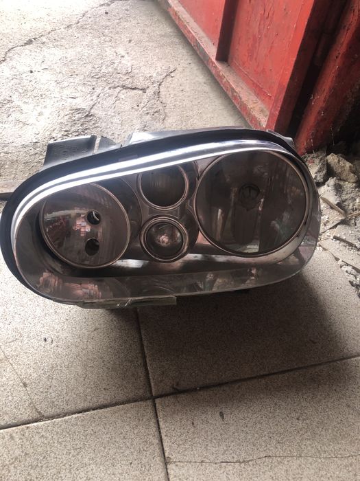 Фарове Голф 4 за части