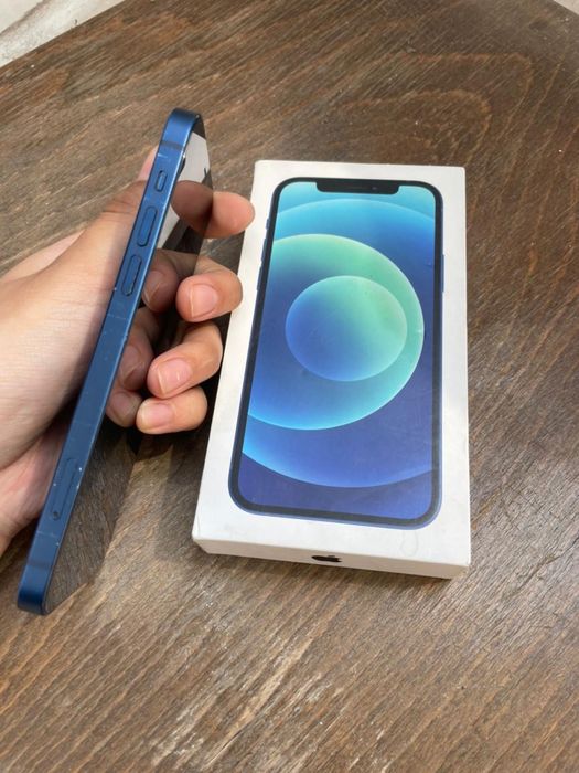 Айфон 12 иделаьном состояние срочно