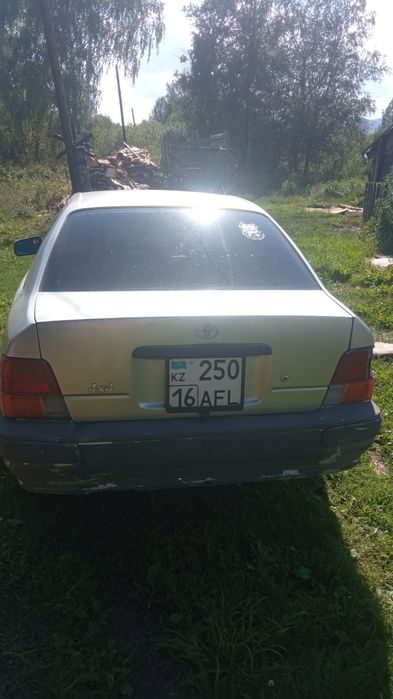 Toyota  tercel 1994 года выпуска