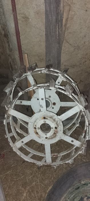 Roți ptr motocultor 12 cp ptr arat.