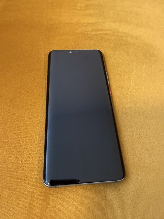Мобилен телефон Huawei mate 20pro