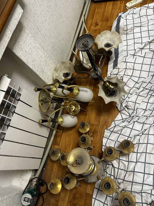 Люстры разные срочно