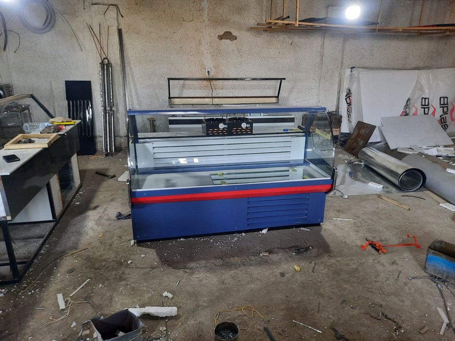 Витрина холодильник