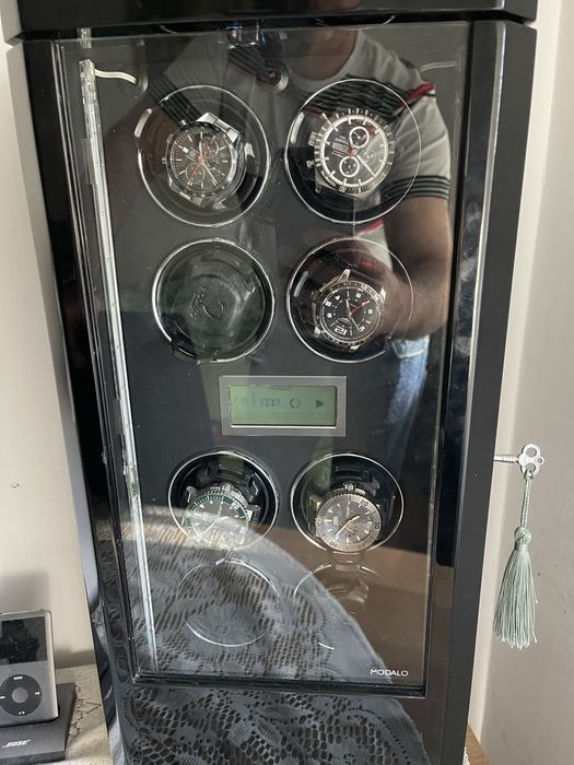 Vand dulap. Watch winder