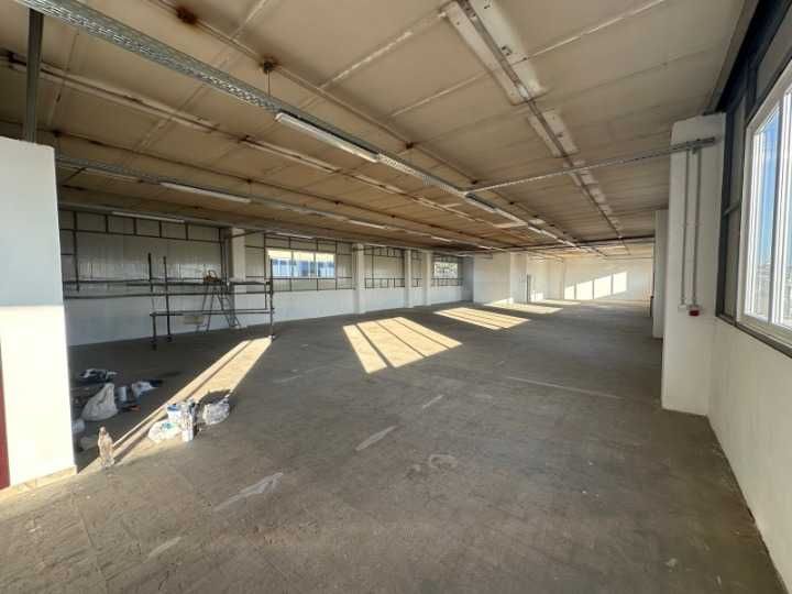 Дава се под наем Склад в Варна, Изгрев - 500 кв.м за 2493.39 € - Снимка #2