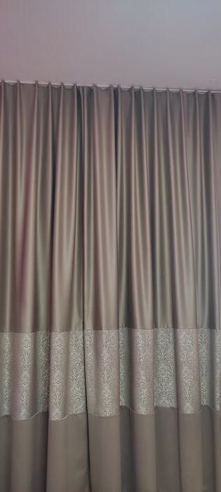 Два броя уникални завеси от качествен блекаут декориран с жакард