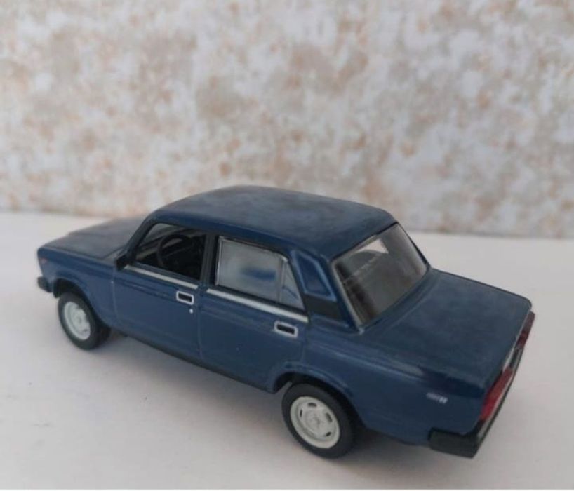 Масштабная моделька Ваз 2107