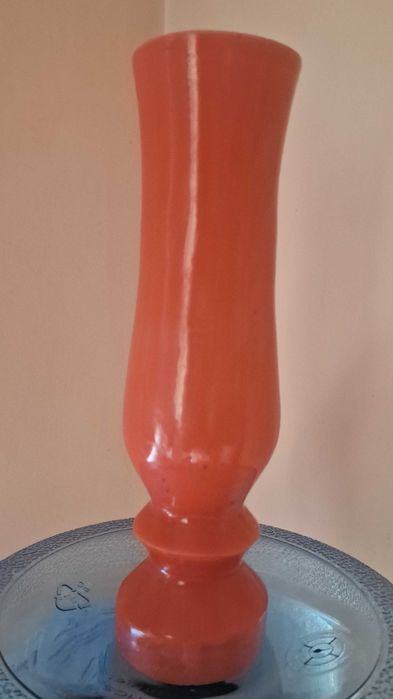 Мраморни масивни вази