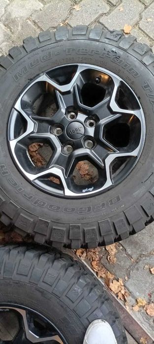 Продавам Джанти и гуми