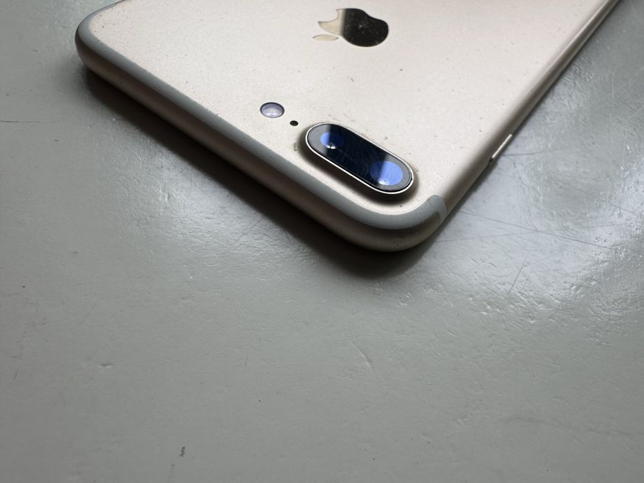 Iphone 7 plus 64 gb gold