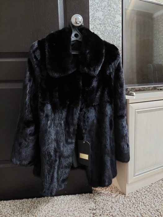 Полушубок норковый : чёрный бриллиант