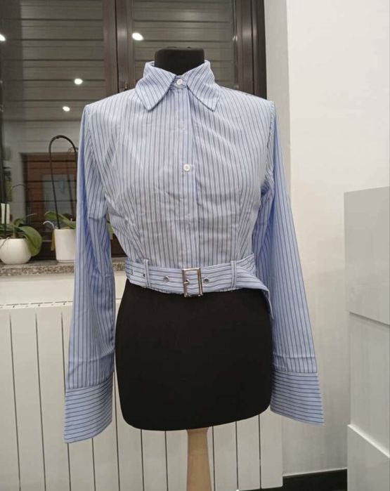 Cămașă elegantă cu dungi