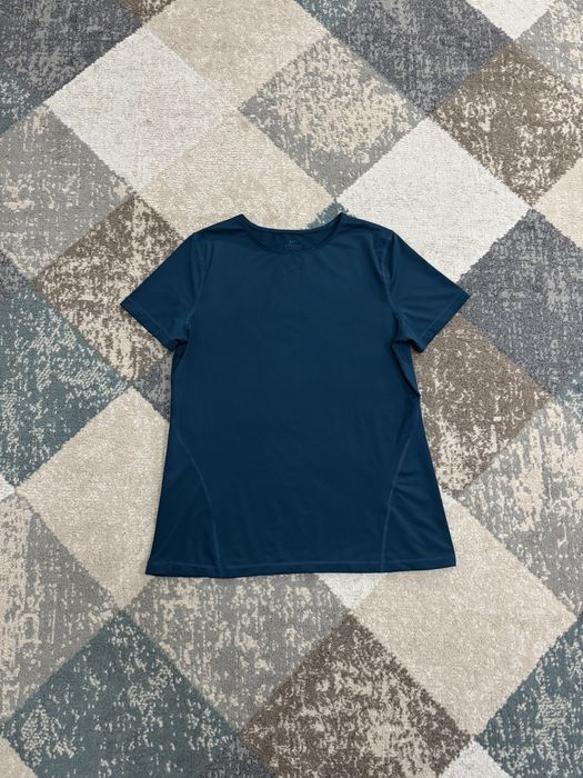 Дамска тениска Nike