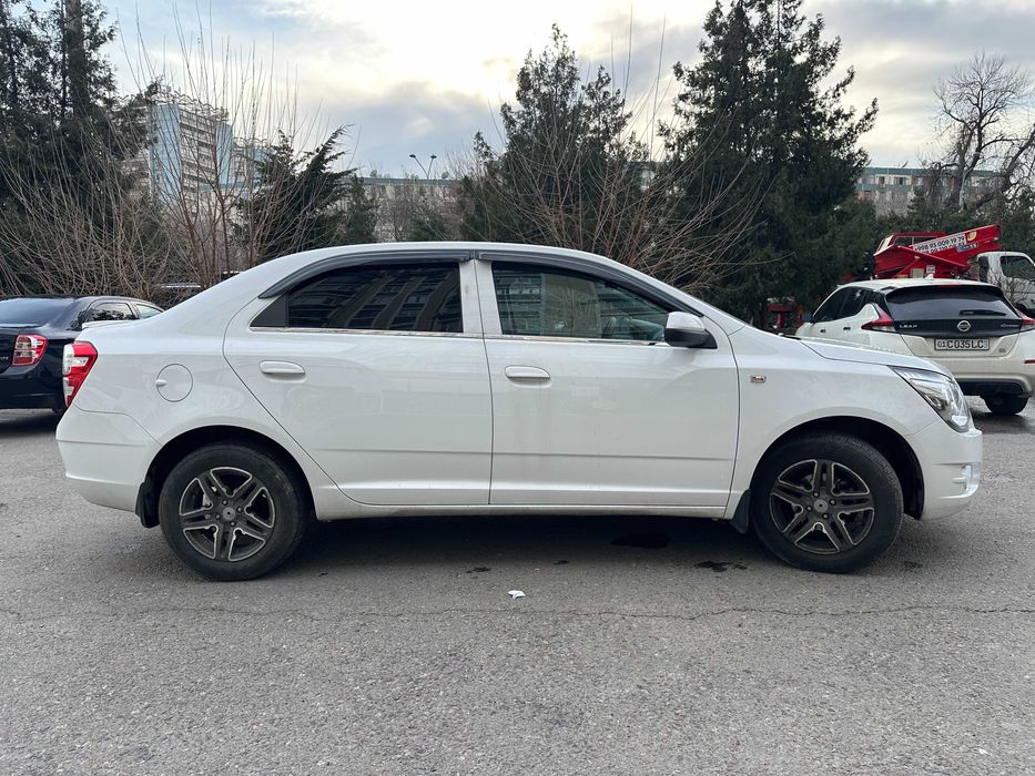 Ravon R4 Cobalt (Euro 5) - краска тоза / 35000 км / автомат