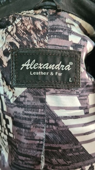 Пиджак ( кожа)  46р.