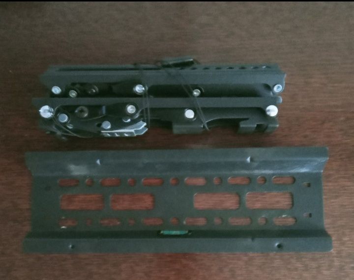 Tv Full HD+suport reglabil preț 300 Ron.Nu expediez..