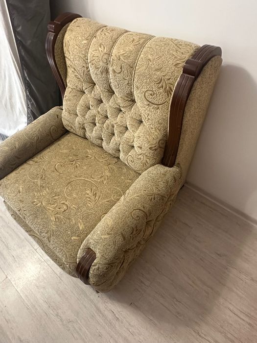 Диван и кресло бесплатно