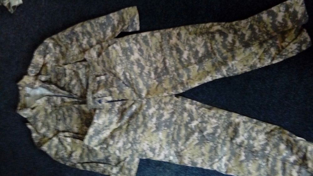 Продам мужской костюм