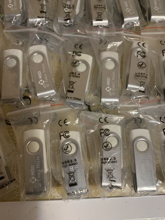 Sticuri noi  noute 2gb