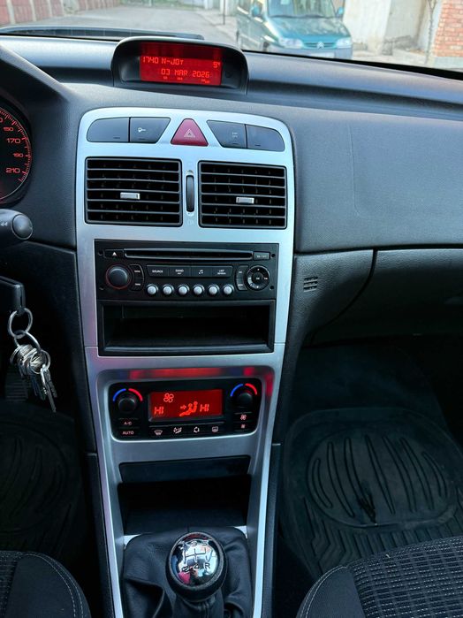 Peugeot 307 SW 1.6I ГАЗ 7места