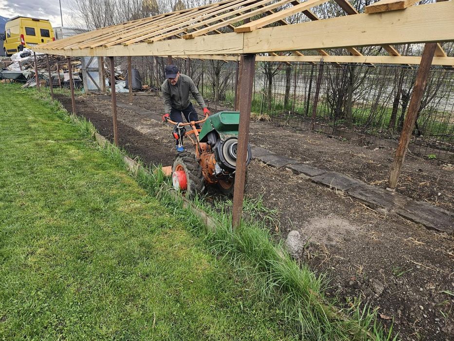 Lucrări cu motocultorul
