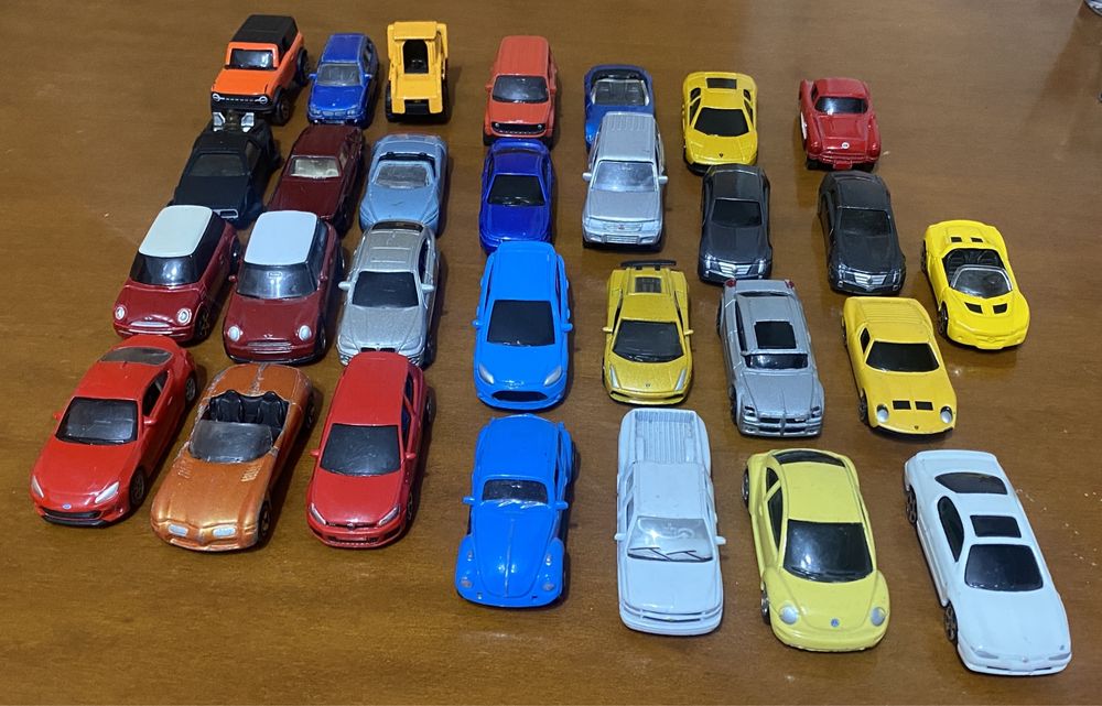 Метални колички лот