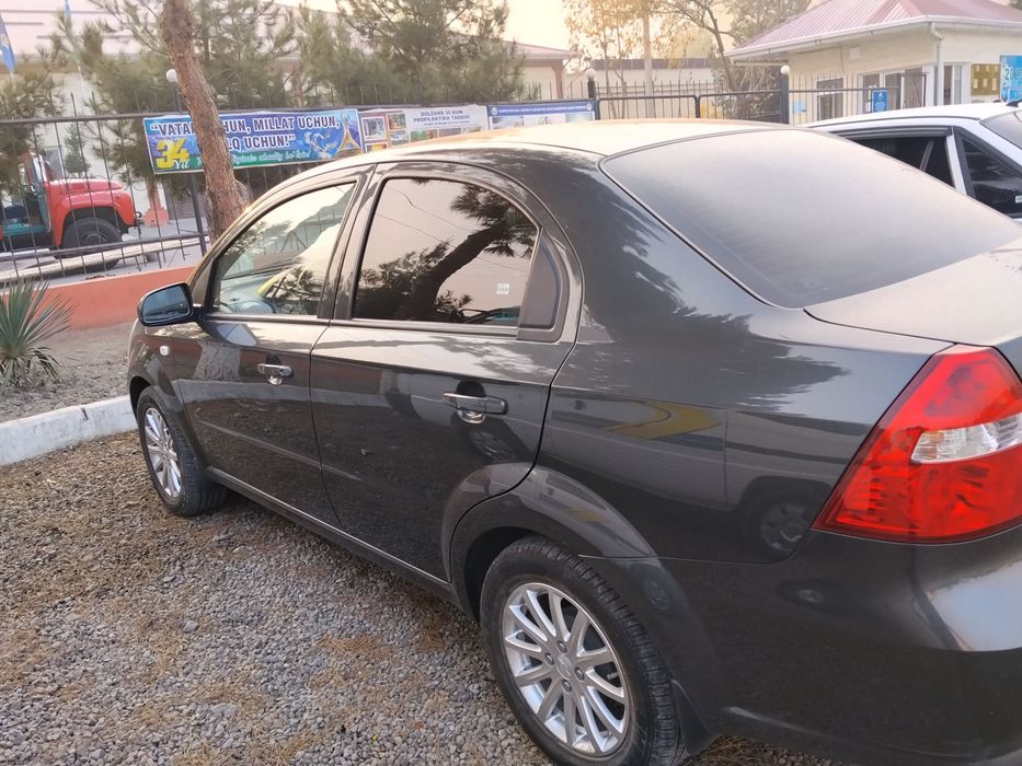 Нексия-3 сотилади