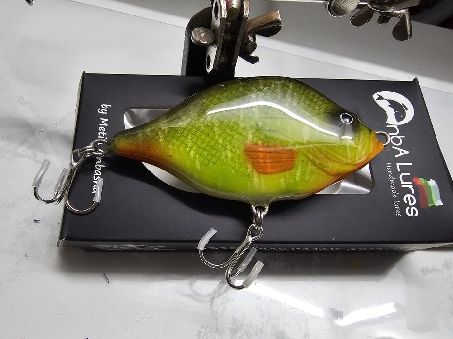 Ръчно изработен джърк модел Bilbo цвят  /щука/ за риболов на щуки