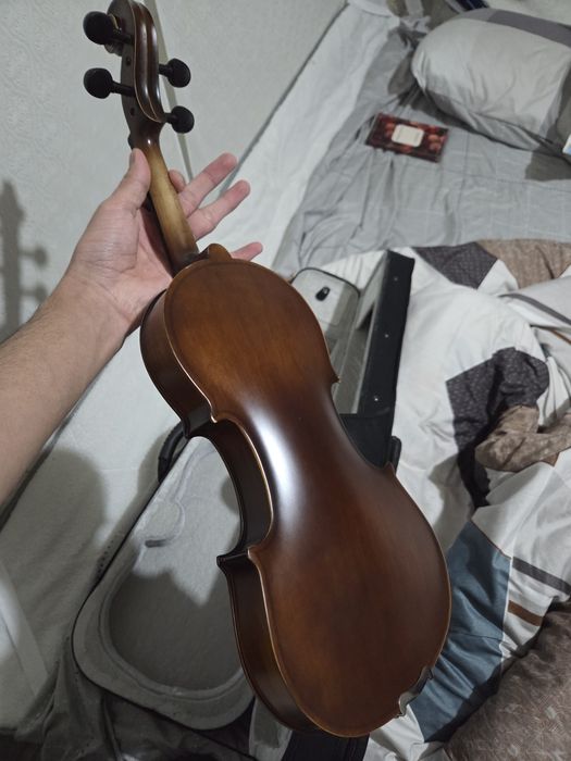 Скрипка из дерева