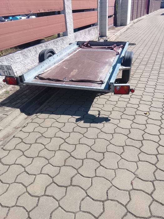 Remorca de vanzare