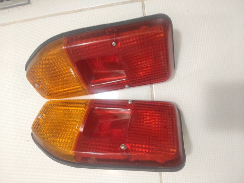 Set nou lampi spate Dacia 1310 Break