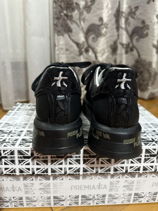 Adidasi Premiata