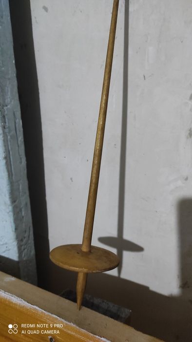 Веретено деревянное.