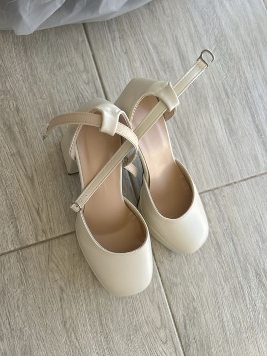 Туфли братц